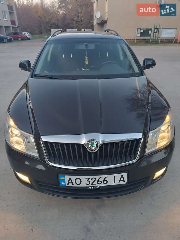 Универсал Skoda Octavia 2010 в Хусте