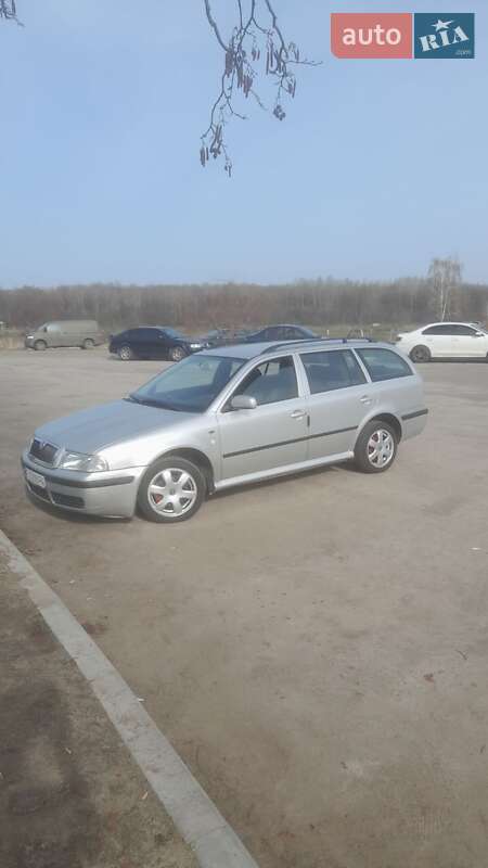 Универсал Skoda Octavia 2003 в Переяславе