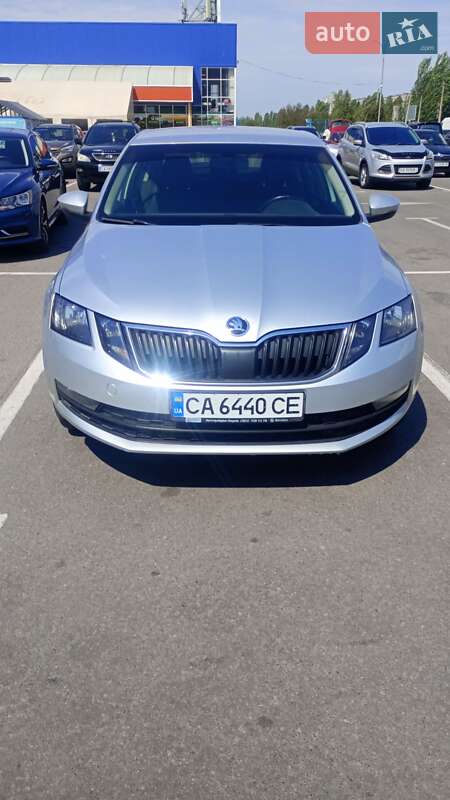 Лифтбек Skoda Octavia 2017 в Черкассах