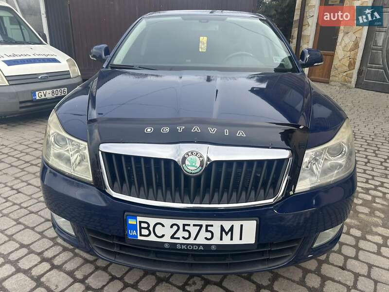 Лифтбек Skoda Octavia 2010 в Горохове