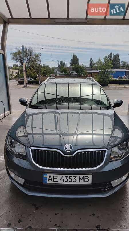 Универсал Skoda Octavia 2014 в Каменском Универсал Skoda Octavia 2014 в Каменском