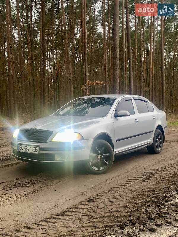 Лифтбек Skoda Octavia 2008 в Кременце Лифтбек Skoda Octavia 2008 в Кременце