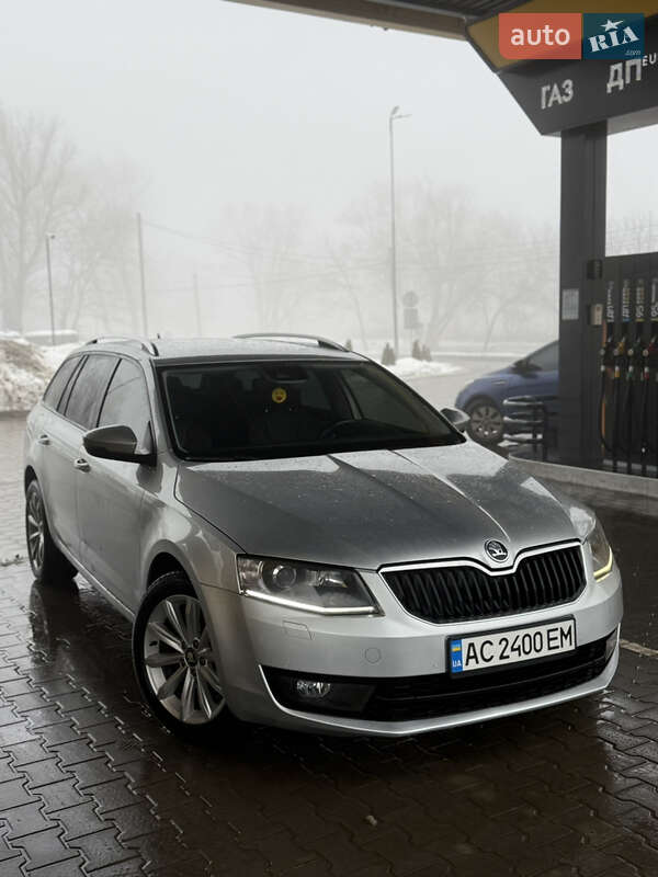 Универсал Skoda Octavia 2016 в Черновцах