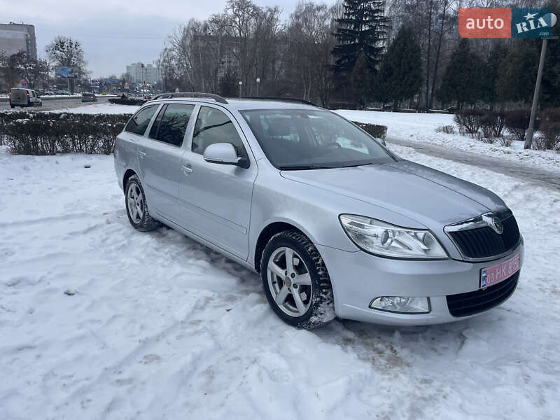 Универсал Skoda Octavia 2010 в Броварах
