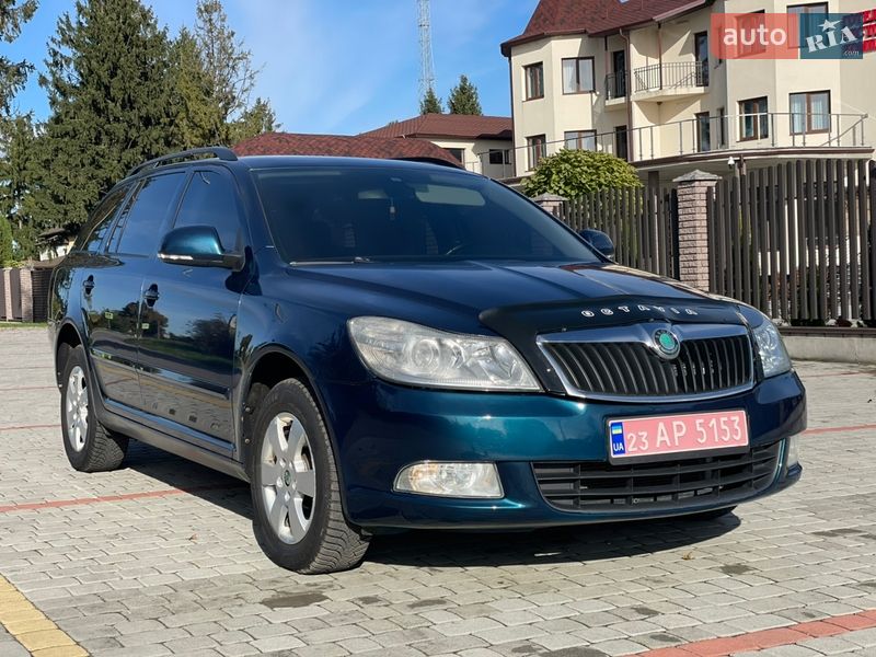 Универсал Skoda Octavia 2012 в Староконстантинове