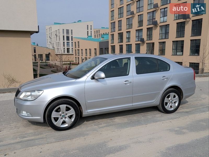 Лифтбек Skoda Octavia 2011 в Львове