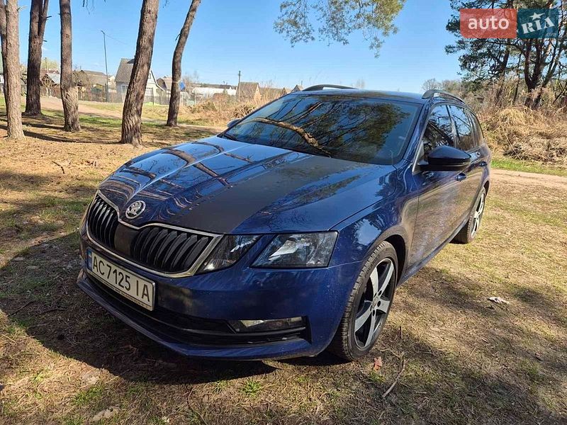 Универсал Skoda Octavia 2017 в Нововолынске
