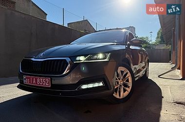 Универсал Skoda Octavia 2022 в Тернополе