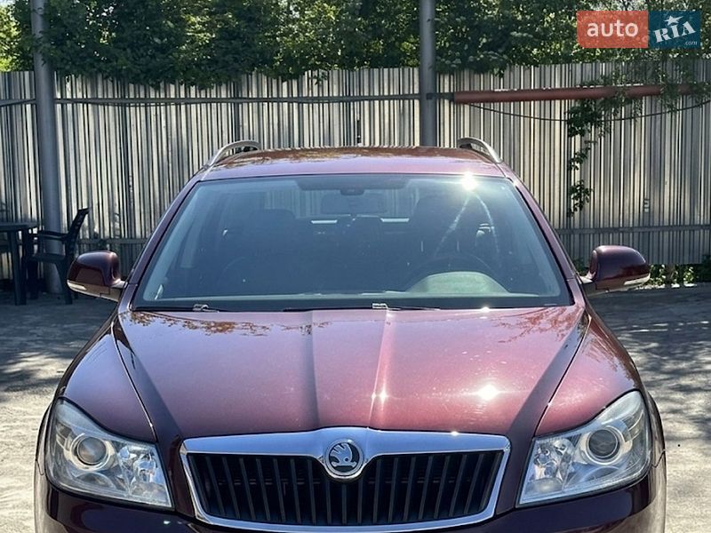 Универсал Skoda Octavia 2010 в Тячеве