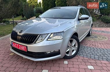 Универсал Skoda Octavia 2017 в Хусте