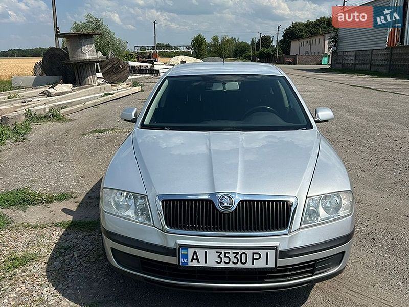 Лифтбек Skoda Octavia 2006 в Березане
