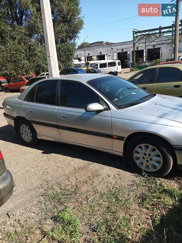 Седан Opel Omega 1998 в Днепре Седан Opel Omega 1998 в Днепре