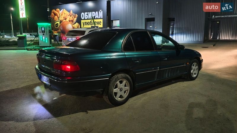 Седан Opel Omega 1997 в Ивано-Франковске