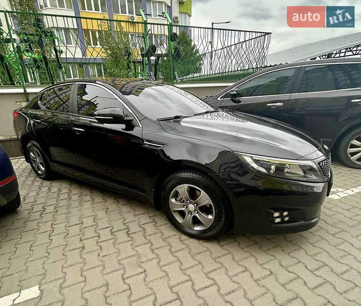 Седан Kia Optima 2014 в Киеве