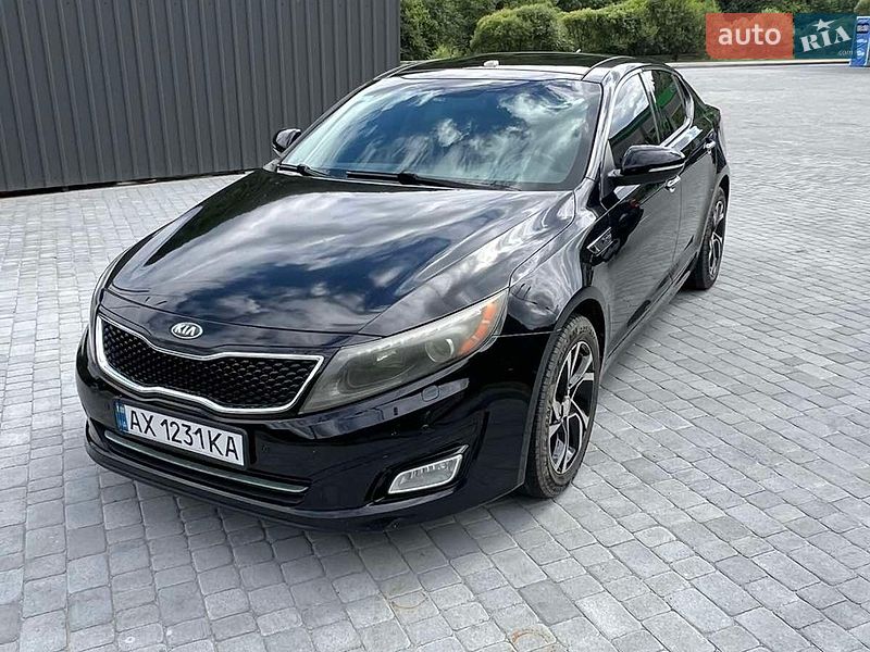 Седан Kia Optima 2014 в Сколе