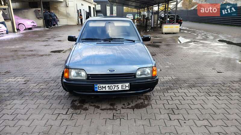 Седан Ford Orion 1988 в Сумах Седан Ford Orion 1988 в Сумах