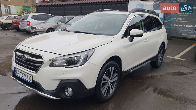 Универсал Subaru Outback 2018 в Киеве