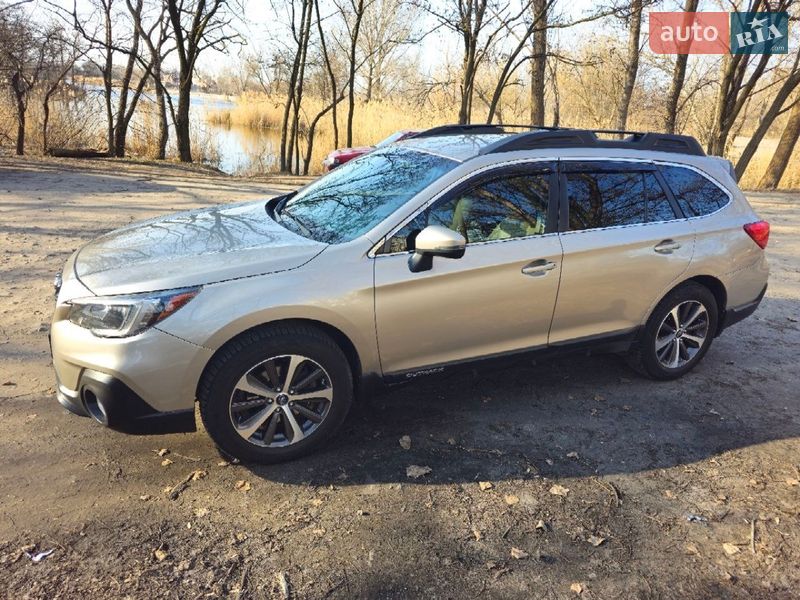 Универсал Subaru Outback 2017 в Днепре