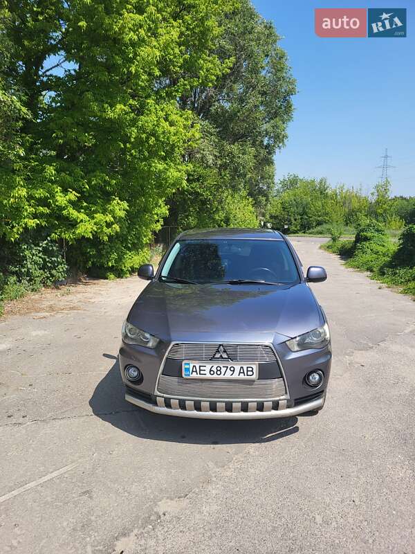 Внедорожник / Кроссовер Mitsubishi Outlander 2011 в Днепре