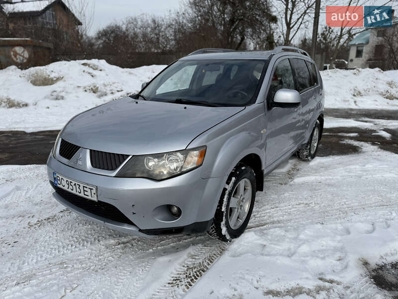 Внедорожник / Кроссовер Mitsubishi Outlander 2007 в Львове Внедорожник / Кроссовер Mitsubishi Outlander 2007 в Львове