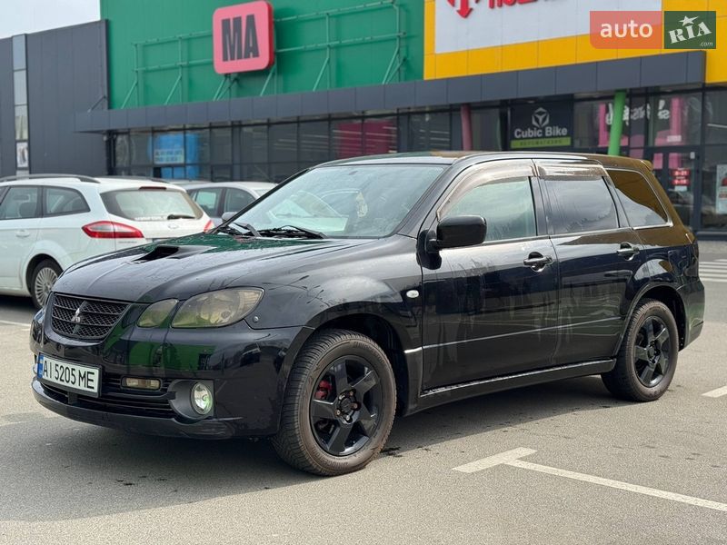 Внедорожник / Кроссовер Mitsubishi Outlander 2003 в Киеве