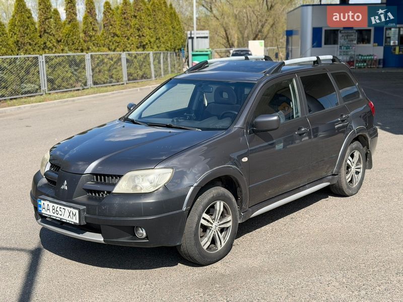 Позашляховик / Кросовер Mitsubishi Outlander 2006 в Смілі