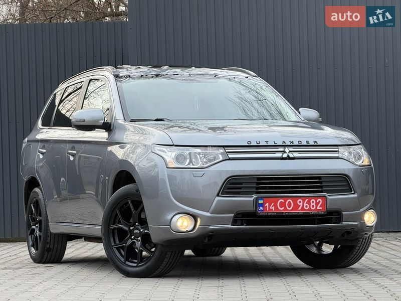 Позашляховик / Кросовер Mitsubishi Outlander 2014 в Дрогобичі