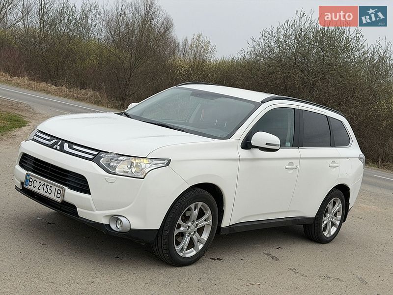Позашляховик / Кросовер Mitsubishi Outlander 2013 в Самборі