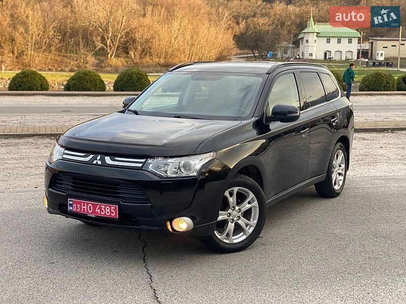 Внедорожник / Кроссовер Mitsubishi Outlander 2013 в Днепре