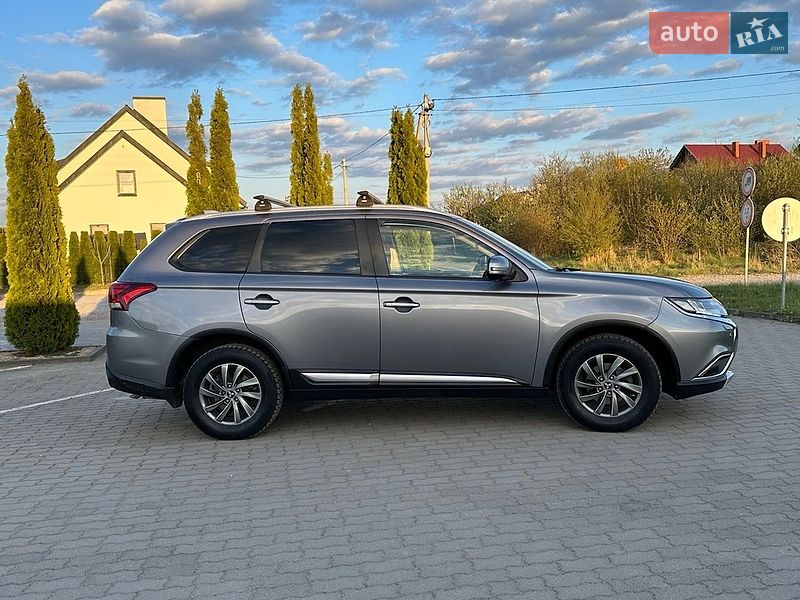 Внедорожник / Кроссовер Mitsubishi Outlander 2017 в Дрогобыче Внедорожник / Кроссовер Mitsubishi Outlander 2017 в Дрогобыче