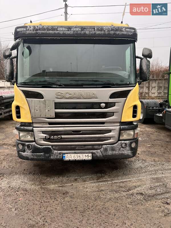 Тягач Scania P 2012 в Львове Тягач Scania P 2012 в Львове