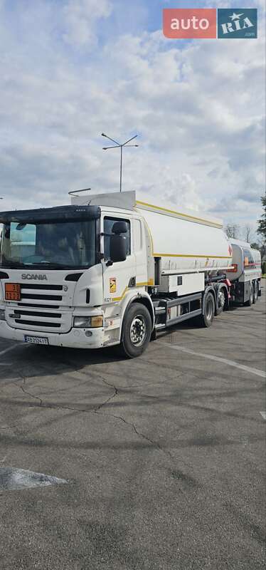 Бензовоз Scania P 2011 в Киеве