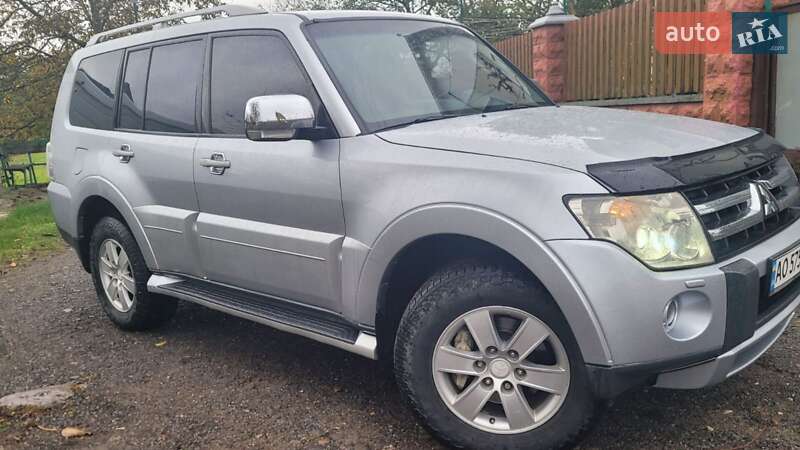 Внедорожник / Кроссовер Mitsubishi Pajero Wagon 2006 в Ужгороде