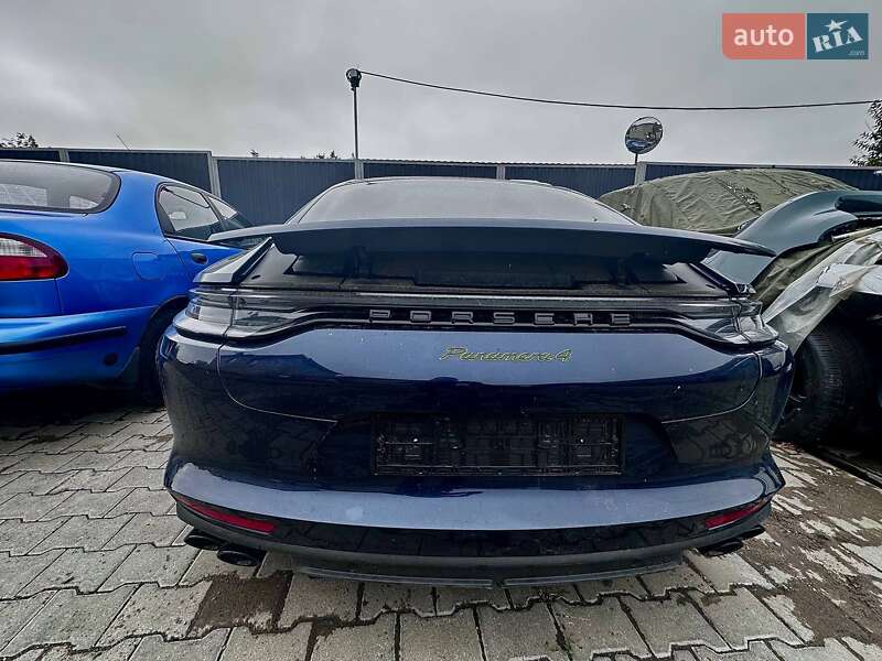Фастбэк Porsche Panamera 2023 в Одессе Фастбэк Porsche Panamera 2023 в Одессе