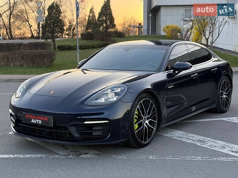 Фастбек Porsche Panamera 2021 в Києві