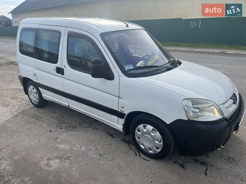 Минивэн Peugeot Partner 2006 в Подкамне