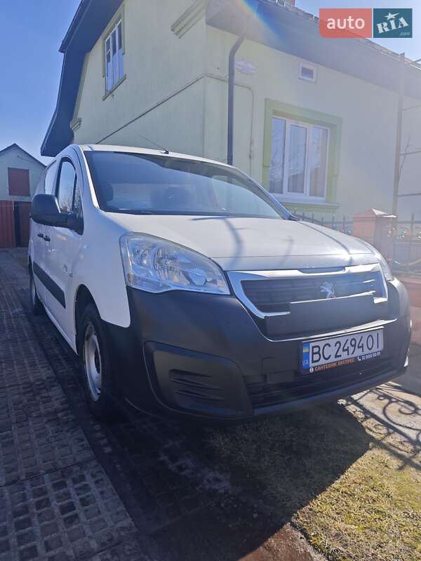 Грузовой фургон Peugeot Partner 2017 в Львове
