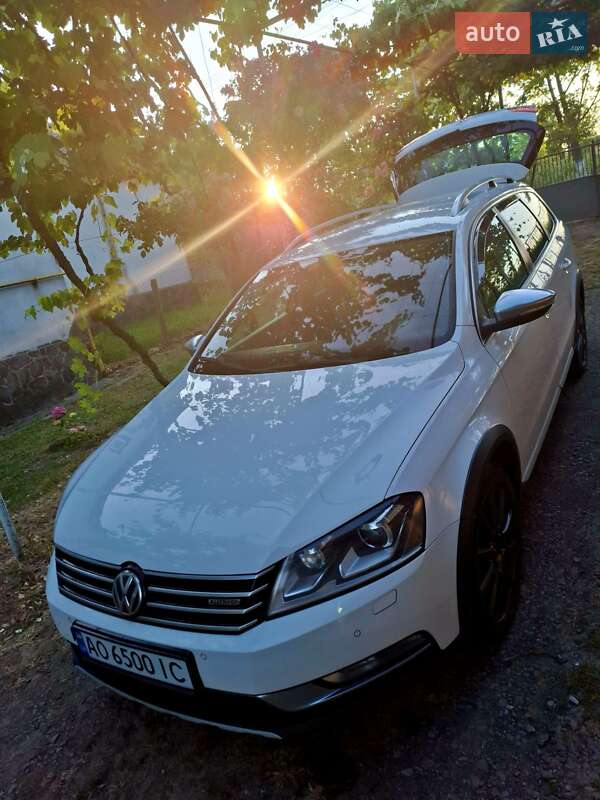 Универсал Volkswagen Passat Alltrack 2014 в Ужгороде
