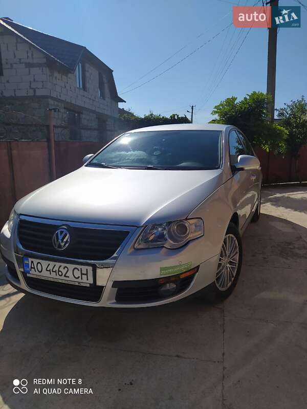 Седан Volkswagen Passat 2009 в Хусте