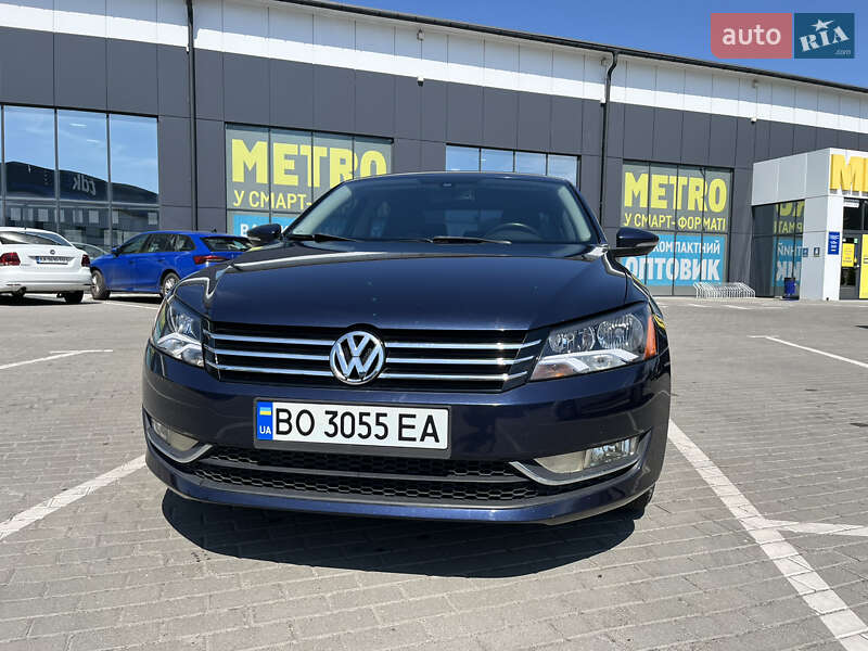 Седан Volkswagen Passat 2012 в Тернополе
