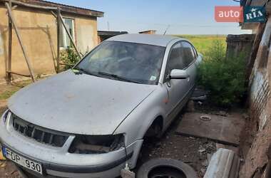 Седан Volkswagen Passat 1996 в Хмельницькому