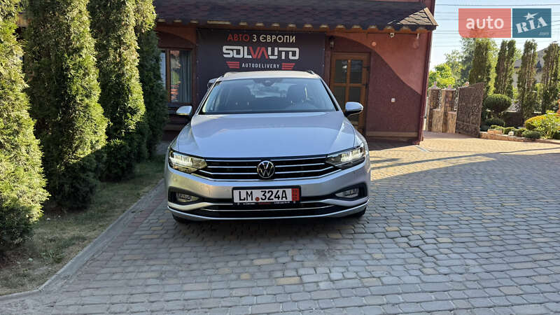 Універсал Volkswagen Passat 2021 в Сваляві