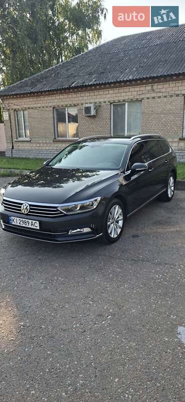 Универсал Volkswagen Passat 2017 в Вишневом