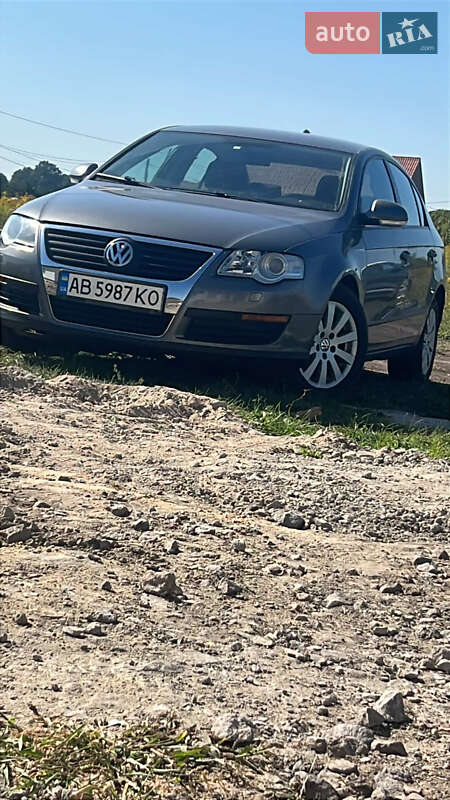 Седан Volkswagen Passat 2005 в Виннице Седан Volkswagen Passat 2005 в Виннице