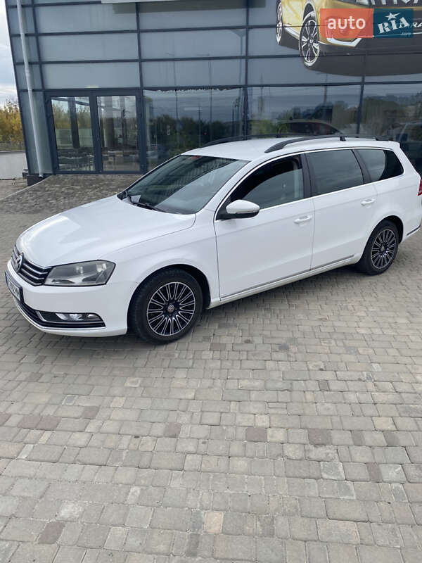Универсал Volkswagen Passat 2011 в Харькове