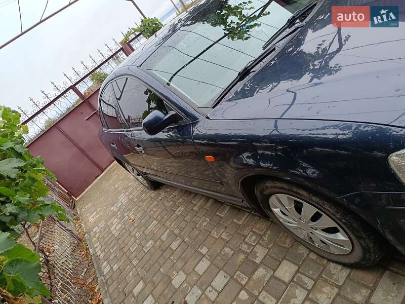 Седан Volkswagen Passat 1997 в Одессе