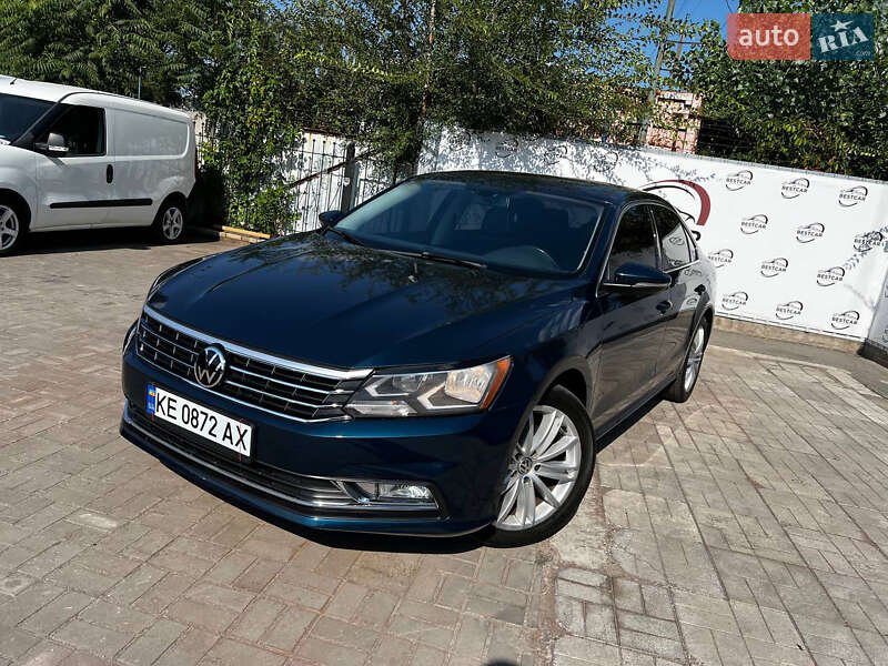 Седан Volkswagen Passat 2017 в Днепре Седан Volkswagen Passat 2017 в Днепре