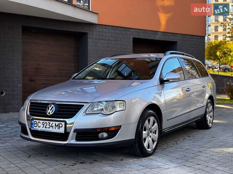 Універсал Volkswagen Passat 2008 в Івано-Франківську