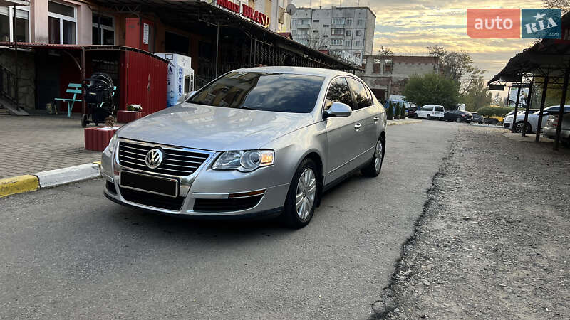 Седан Volkswagen Passat 2007 в Чернівцях