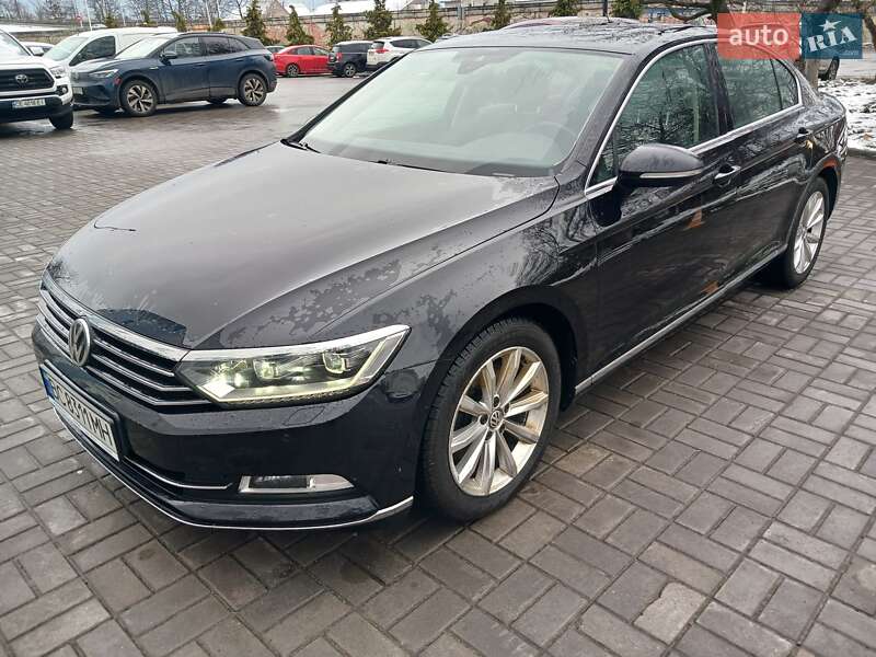 Седан Volkswagen Passat 2017 в Львові